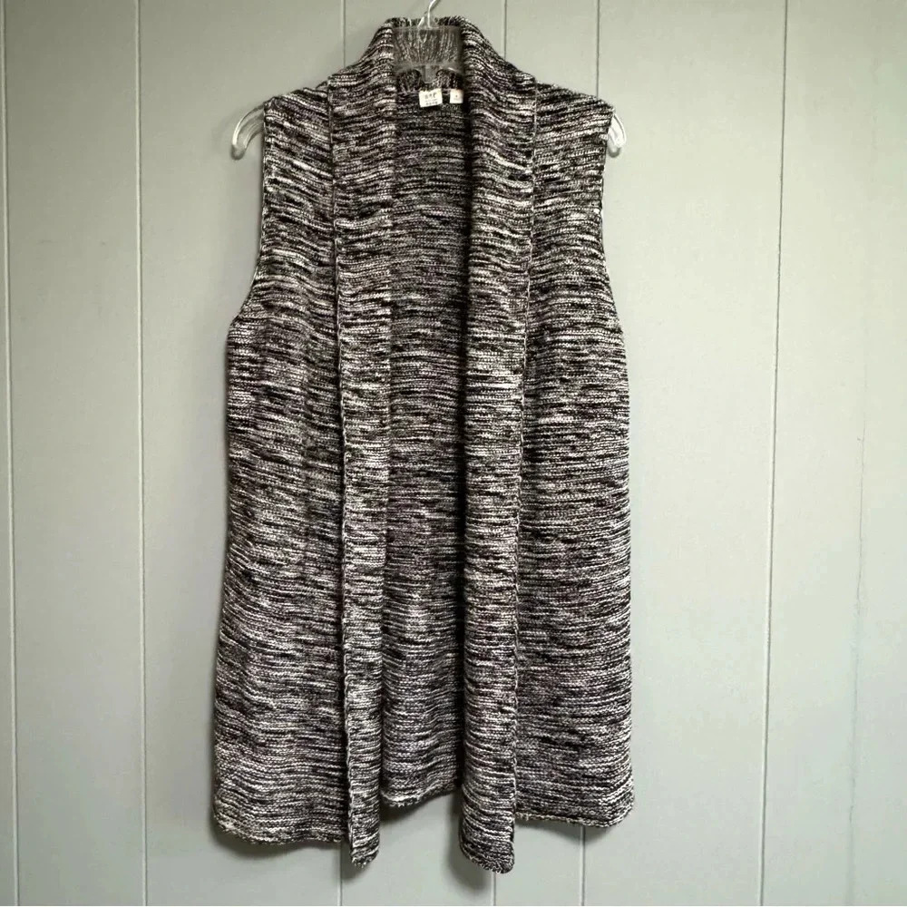 GAP Black and White Marled Textured Long Sweater Vest 100% Cotton Size Small